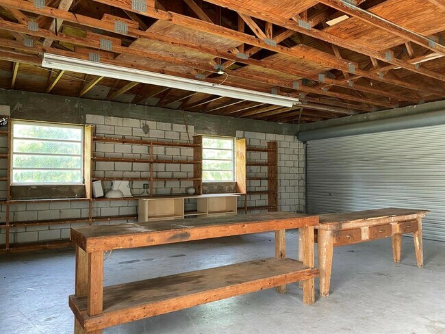 Building Photo - 16824 130th Ave N