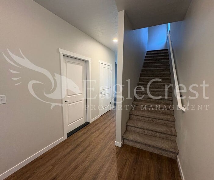 Building Photo - Herbert PL