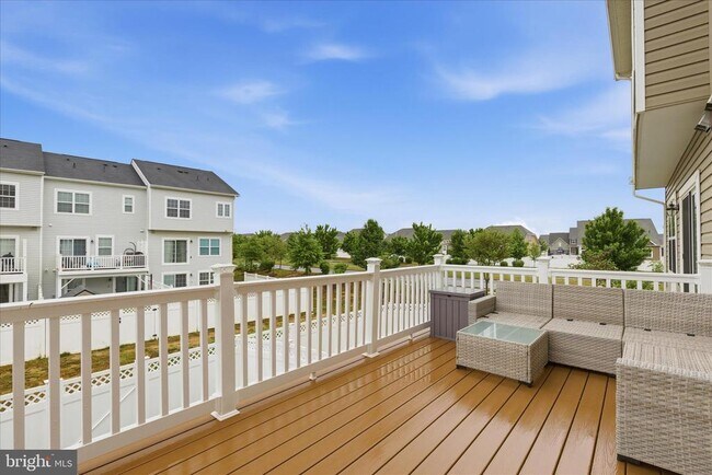 Building Photo - 5457 Spotswood Pl