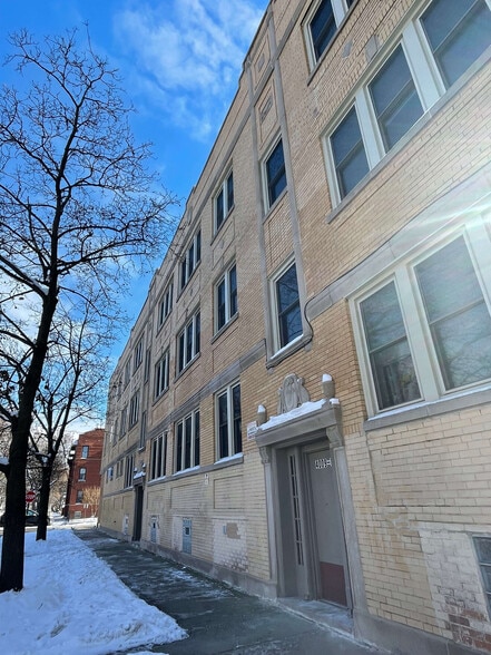 Primary Photo - 3653 N Pulaski Rd