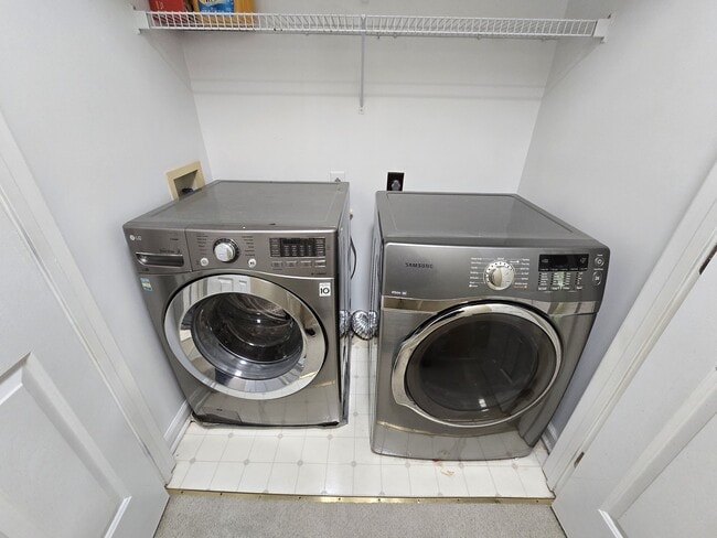 Building Photo - 1500 Oakland Hills Way