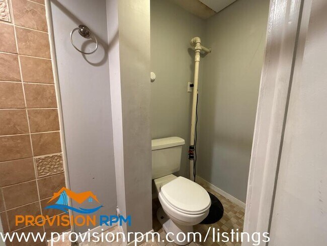 Building Photo - 2227 Southorn Rd