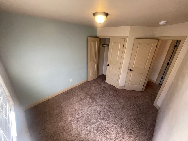 Building Photo - Cedar City Beauty