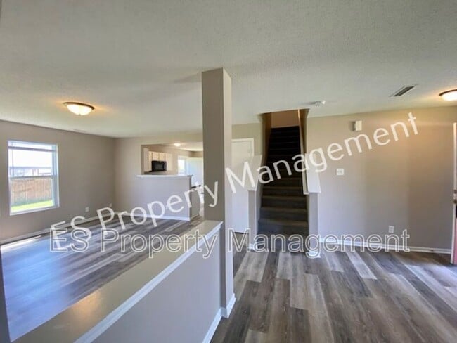 Building Photo - 8415 Ash Grove Dr