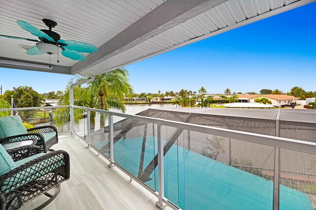 Building Photo - 1585 Sykes Creek Dr