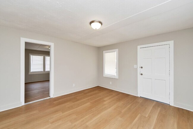 Building Photo - Stunning 4BR Renovation in Bessemer – Be the First to Live Here