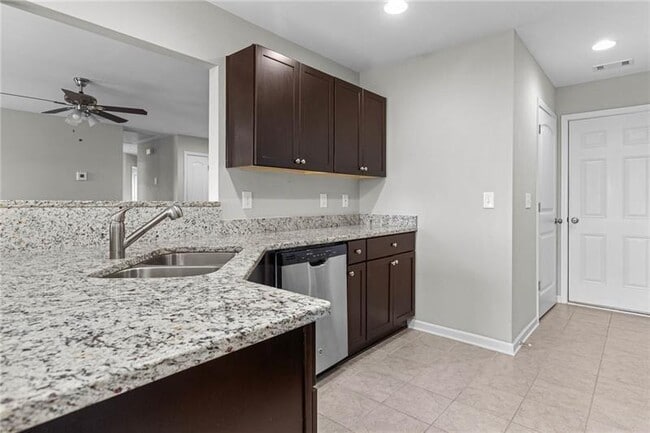 Building Photo - 74 Gray Field Ct