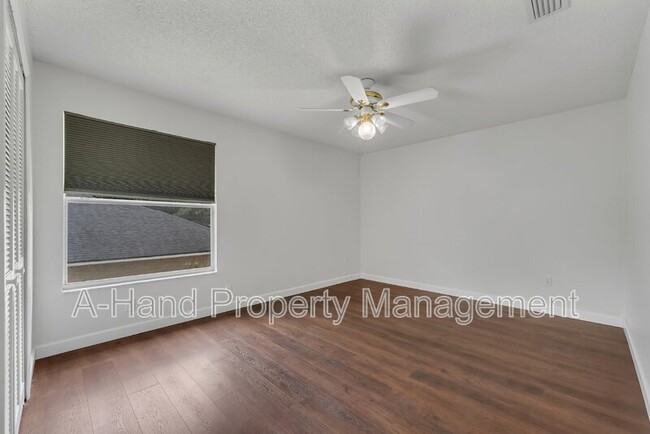 Building Photo - 1109 Needlewood Loop