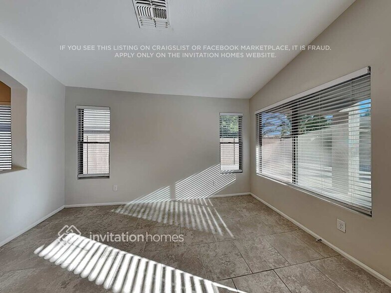 Building Photo - 29467 N Candlewood Dr