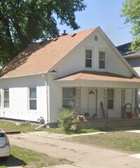 Building Photo - 2245 Holdrege St