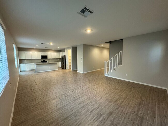 Building Photo - 4 Bedroom - 3 Bath  Home - 2668 Sq. Ft. - Eastmark Inspirian III - Mesa
