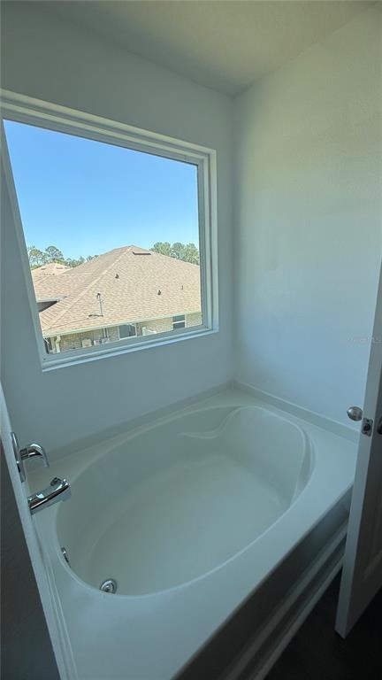 Building Photo - 15 Renshaw Dr