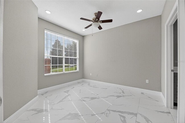 Building Photo - 9258 Lake Chase Island Way