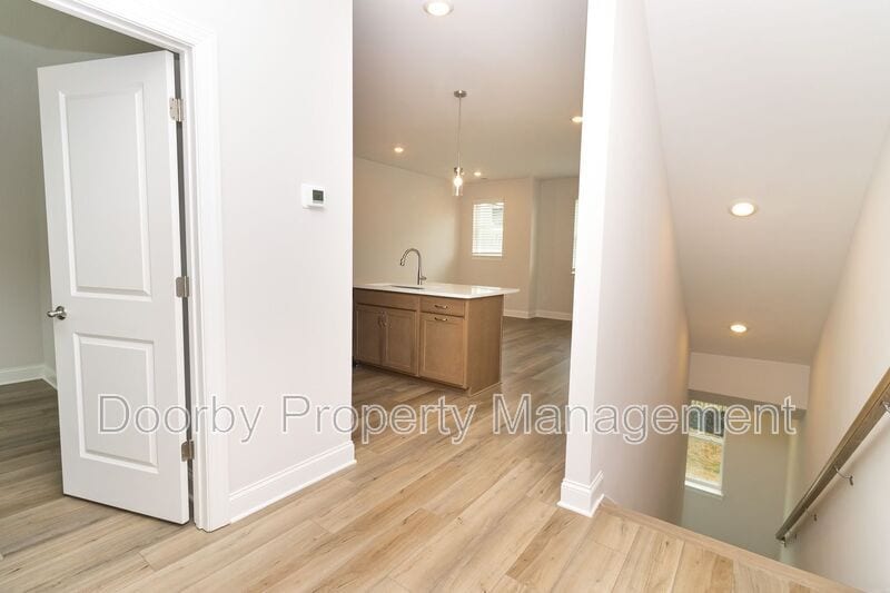 Building Photo - 760 Bespoke Wy