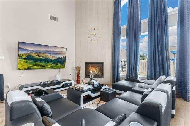 Building Photo - 106 Spanish Bluebell Dr