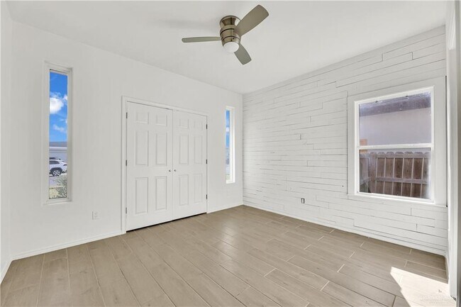 Building Photo - 23 Providence Ave