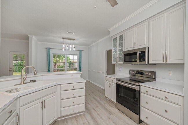 Building Photo - 1729 Wren Way