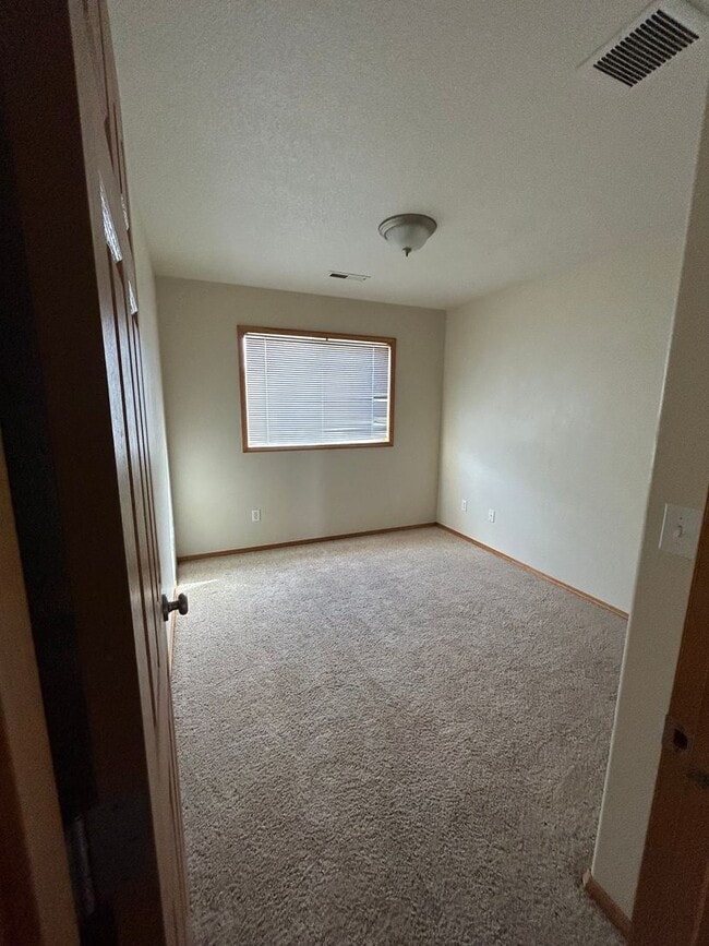 Building Photo - Beautiful Single Family Home