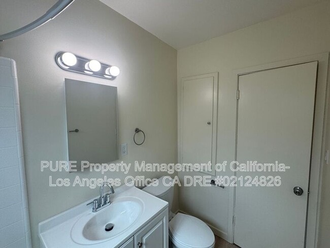 Building Photo - 4421 Murietta Ave