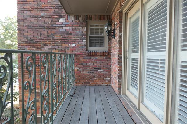 Building Photo - 4100 Lovers Ln