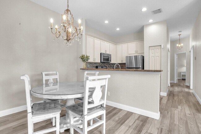 Building Photo - 4971 Bonsai Cir