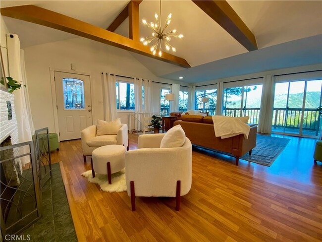 Building Photo - 23870 Lakeview Dr