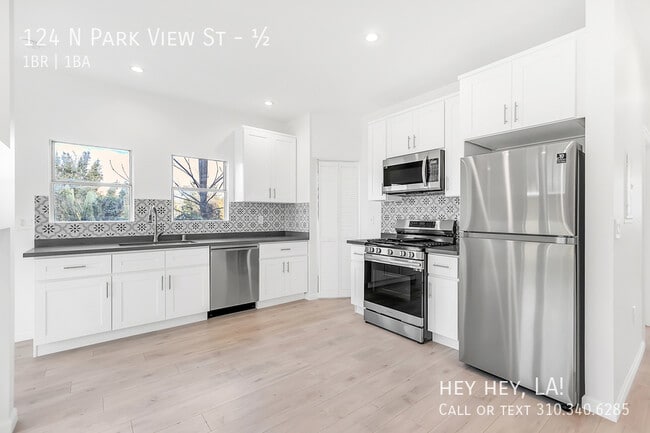 Building Photo - 124 N Park View St