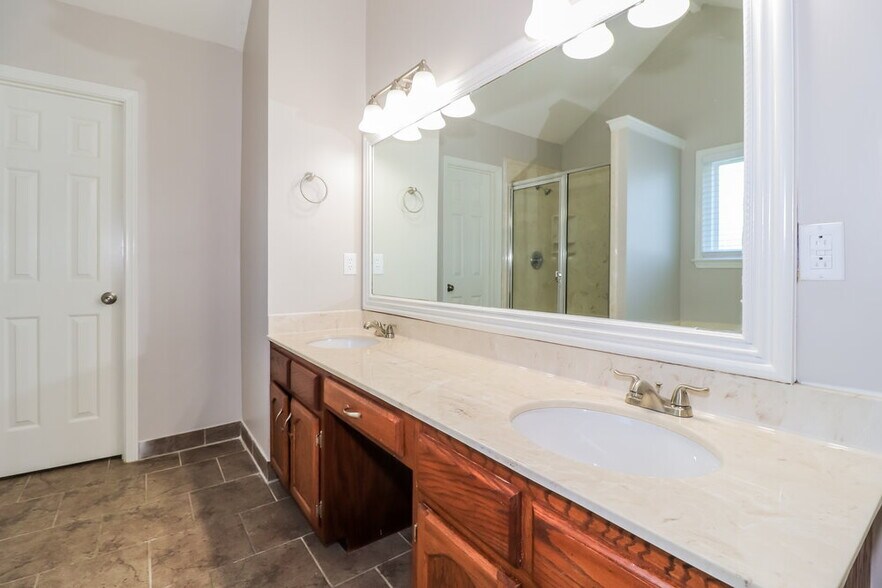 Building Photo - 8038 Allbright Cove