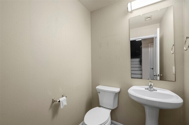Building Photo - 1843 Garnet Breeze Dr