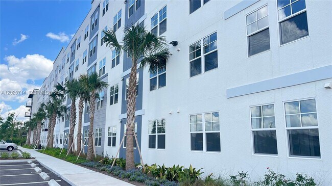 Building Photo - 5579 Millenia Park Blvd