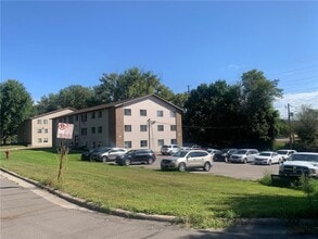 Building Photo - 1450 5th Ave S