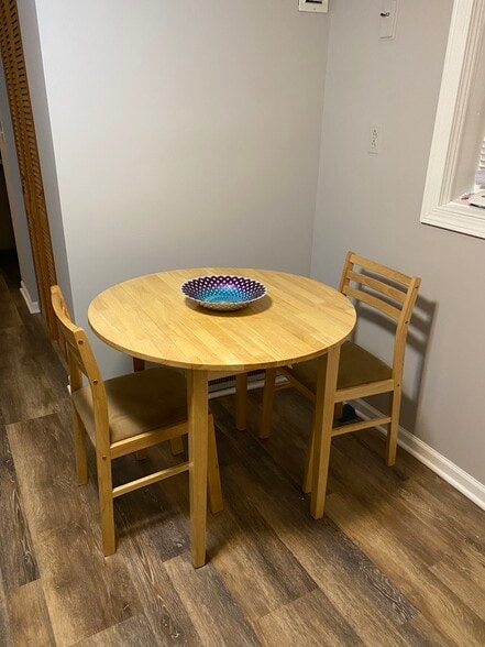 Building Photo - 5443 N St Louis Ave