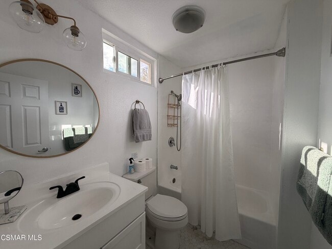 Building Photo - 9251 Notre Dame Ave