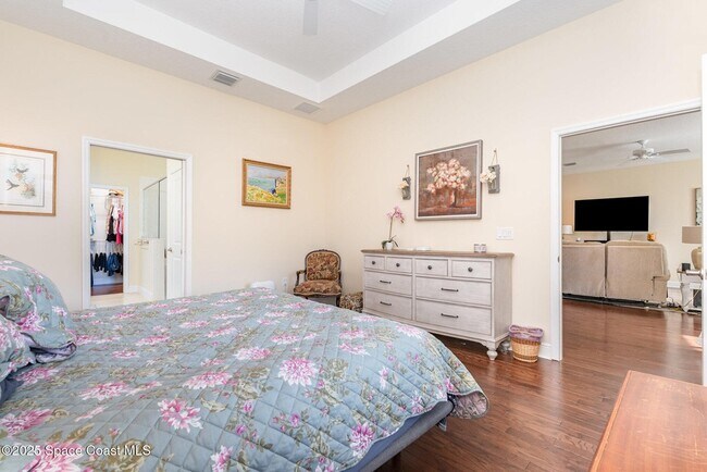 Building Photo - 2829 Avalonia Dr