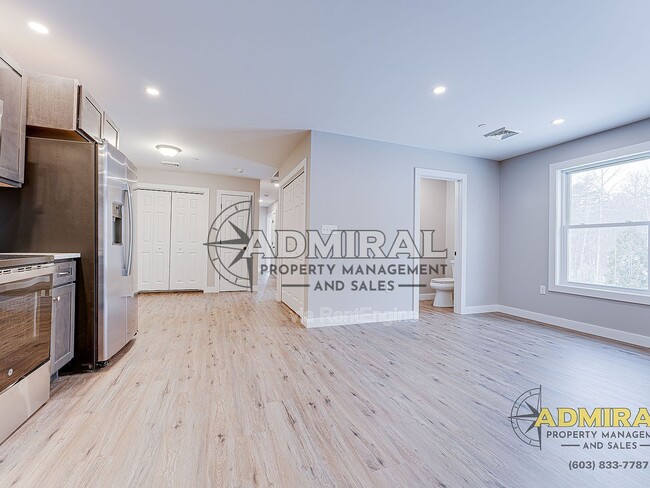 Building Photo - 3 Strafford Rd