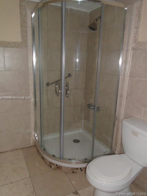 Building Photo - 9143 SW 77th Ave