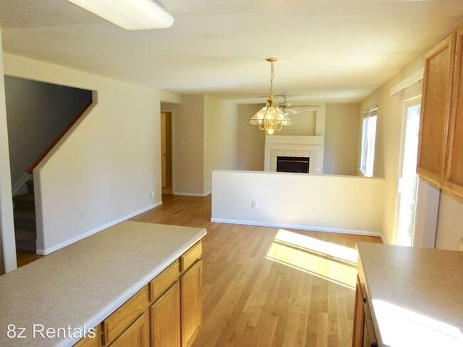 Building Photo - Beautiful Arvada 3 Bedroom, 3 bath 2-Story...