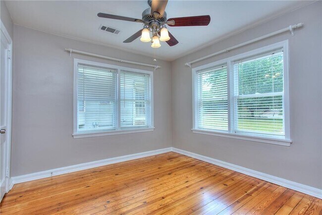 Building Photo - 2067 Brockett Rd