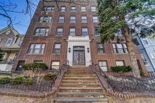 Building Photo - 115 Highland Ave