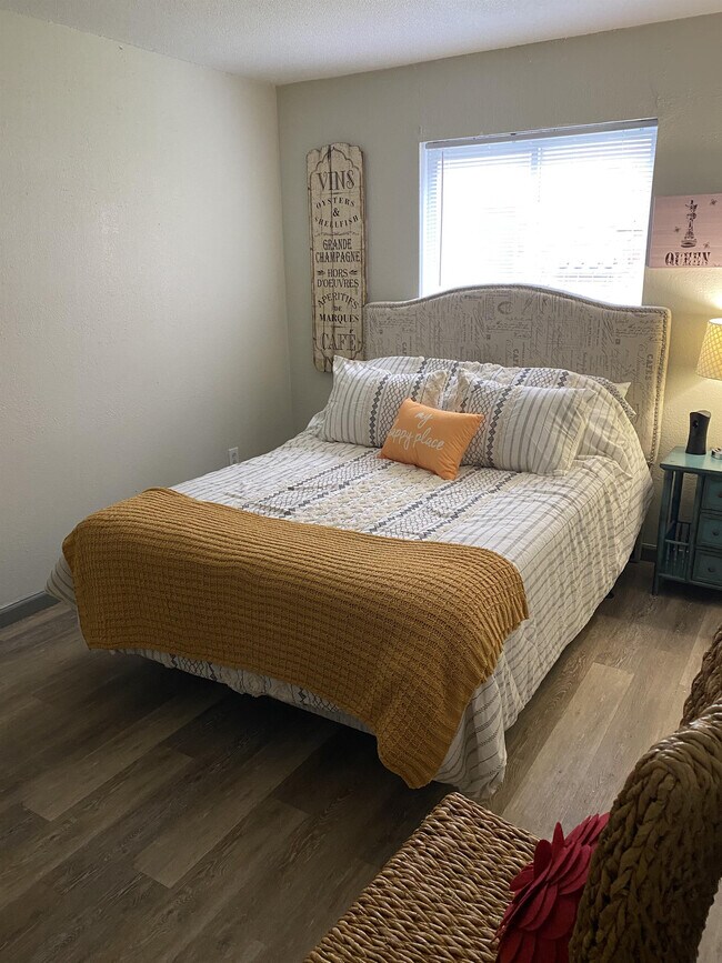 Building Photo - 116 Tyler Ave