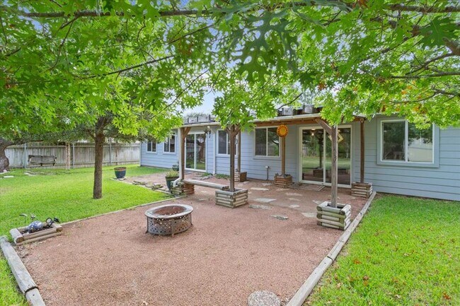 Building Photo - 1204 Lime Rock Dr