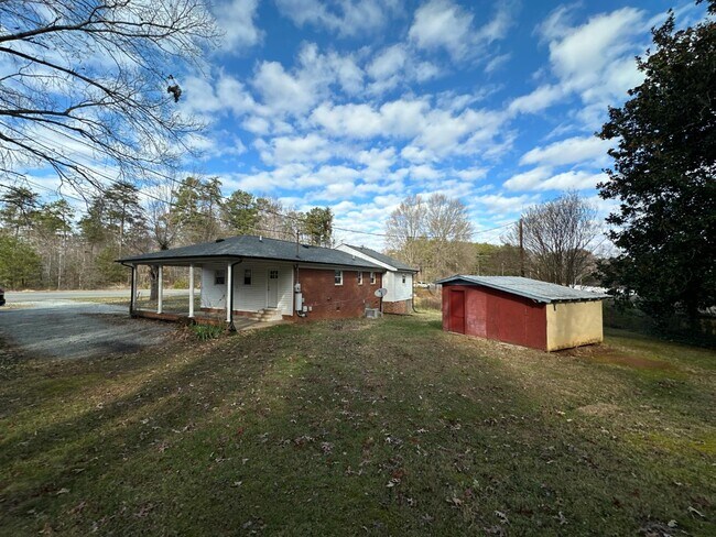 Building Photo - 7492 Webbs Rd