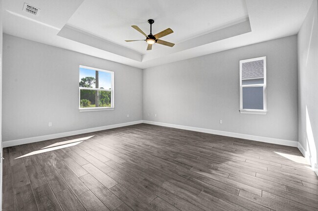 Building Photo - 2651 Quentin Ave SE
