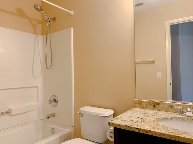 Building Photo - 2905 Stonewater Dr