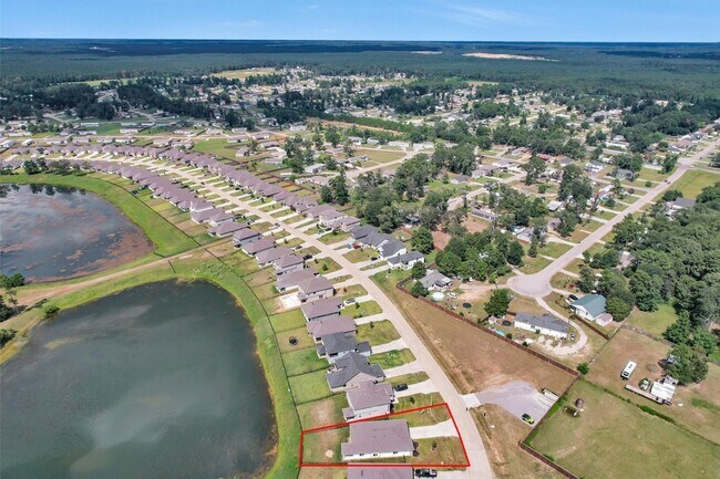 Building Photo - 223 Shoreview Dr