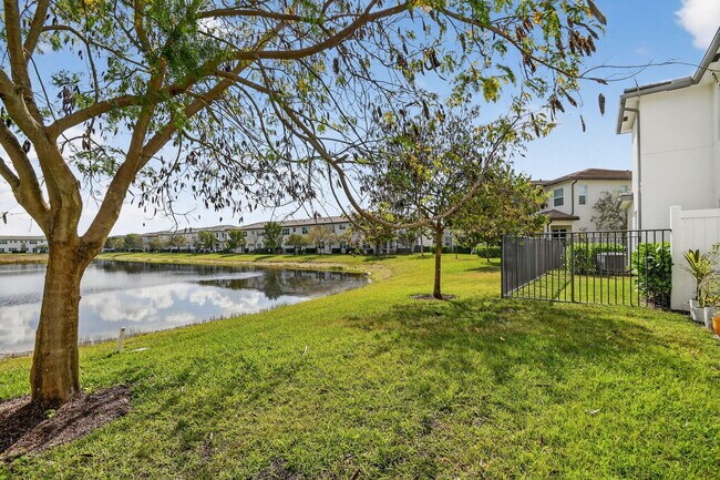 Building Photo - 4790 Navali Dr