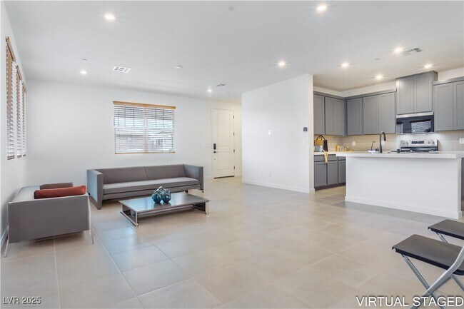 Building Photo - 188 Vanhoy Ave