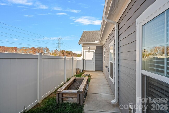 Building Photo - 2503 Gallery Drive