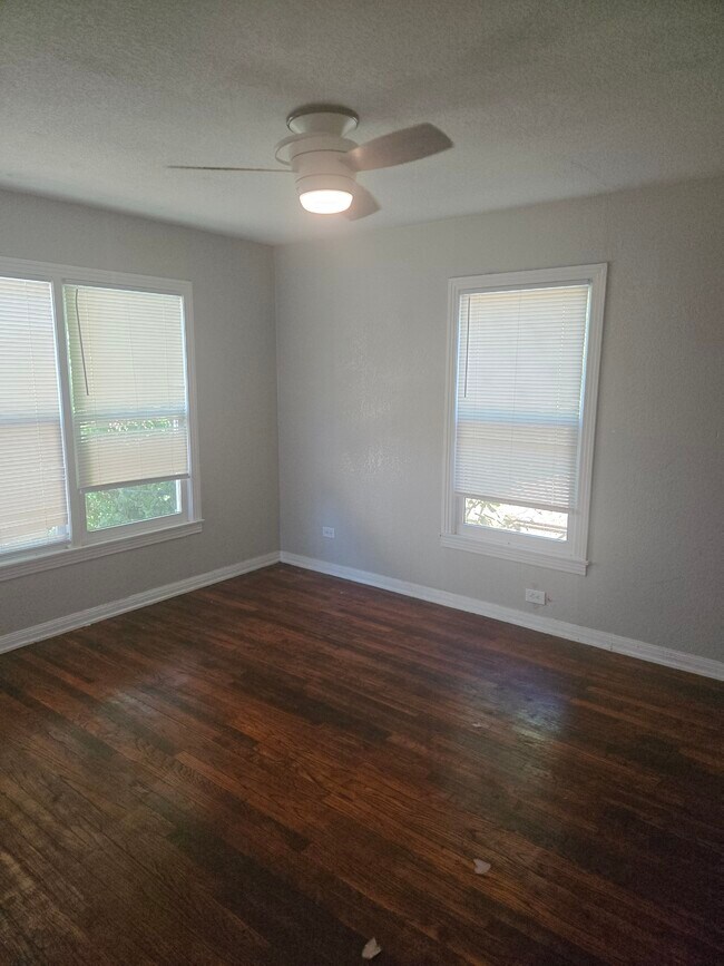 Building Photo - 3101 Fadal Ave