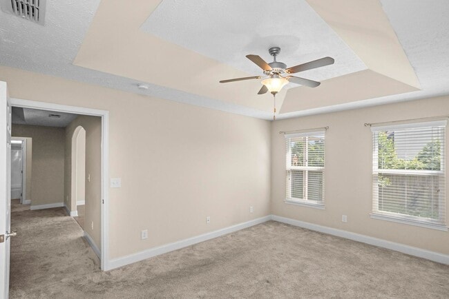 Building Photo - 1075 Campbell Ave
